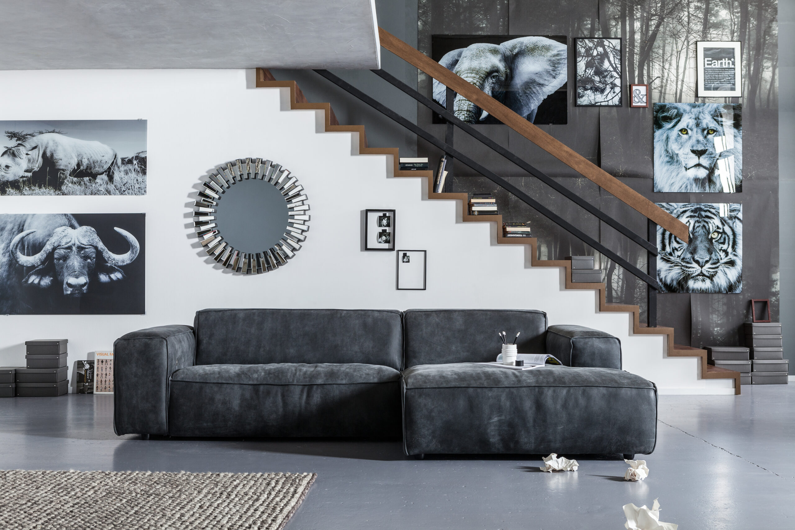 Graues Sofa